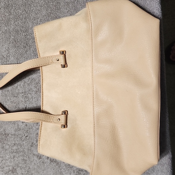 Lauren Conrad light tan purse. - Picture 2 of 10